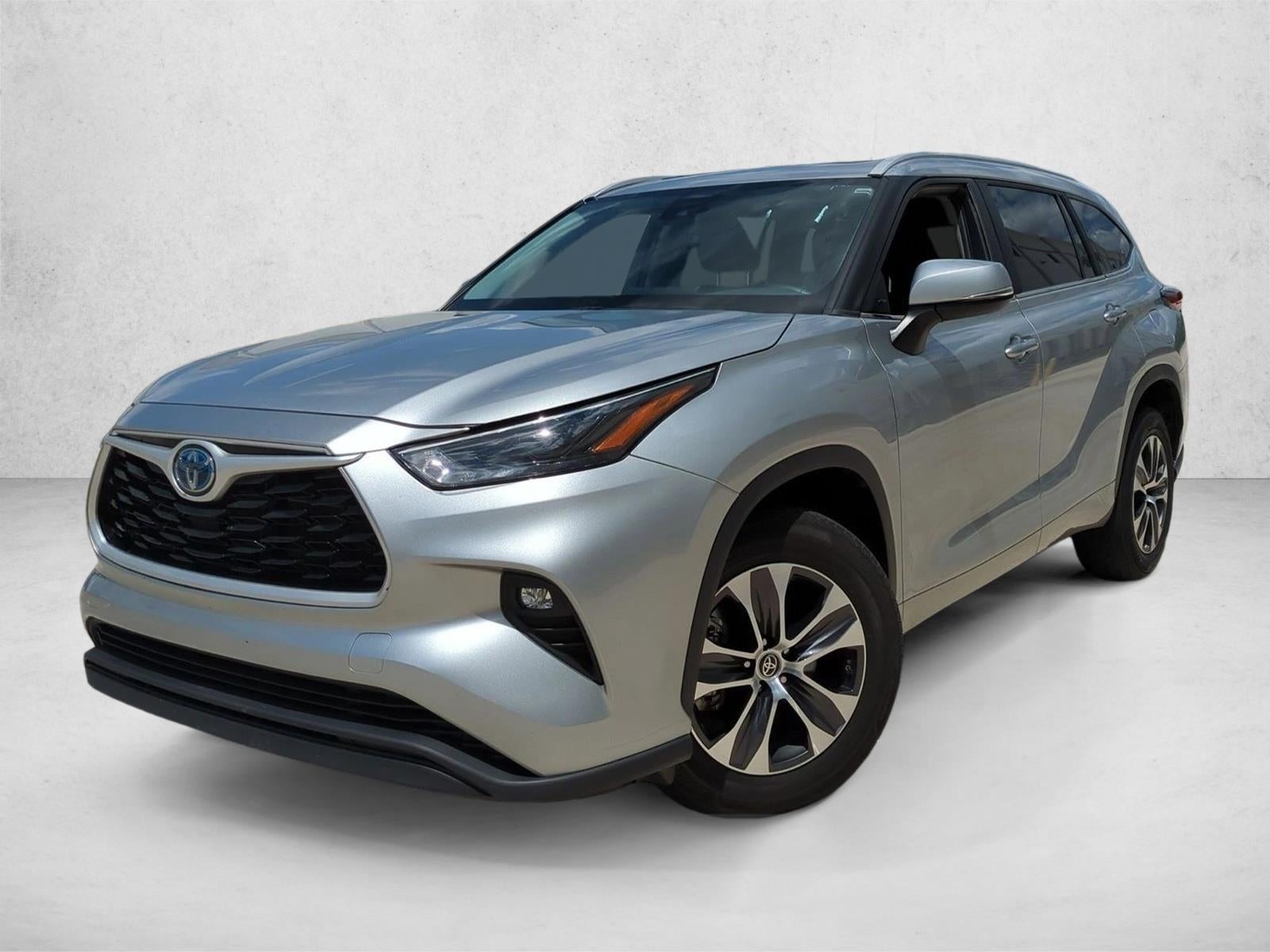 2023 Toyota Highlander Hybrid XLE FWD (Natl)