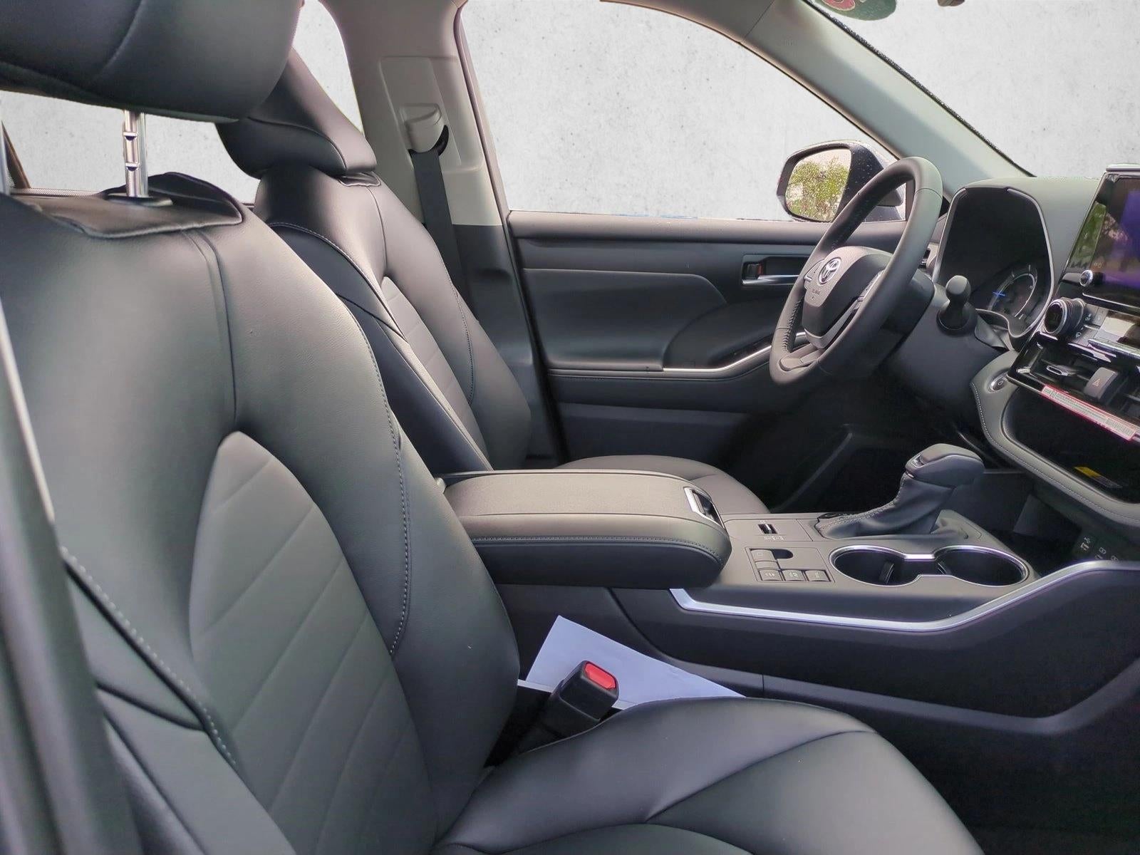 2026 Toyota Highlander Hybrid XLE AWD (Natl)