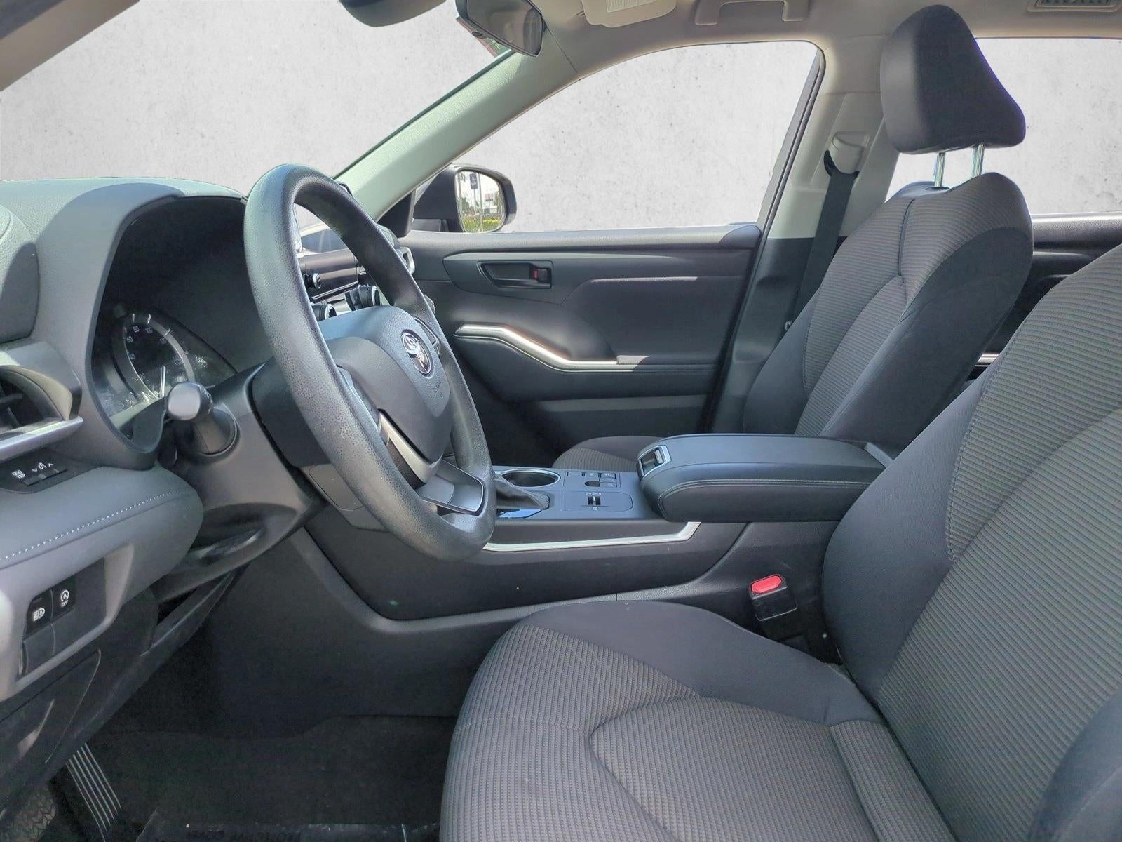 2023 Toyota Highlander L FWD (Natl)