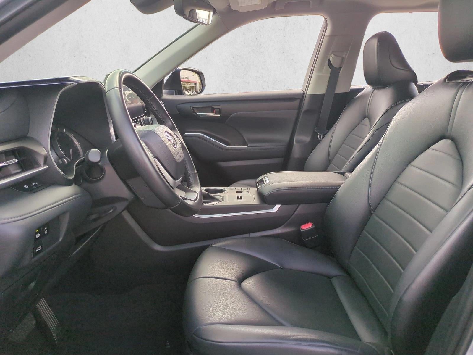 2023 Toyota Highlander XLE FWD (Natl)