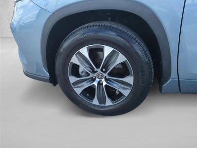 2023 Toyota Highlander XLE FWD (Natl)