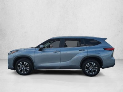 2023 Toyota Highlander XLE FWD (Natl)