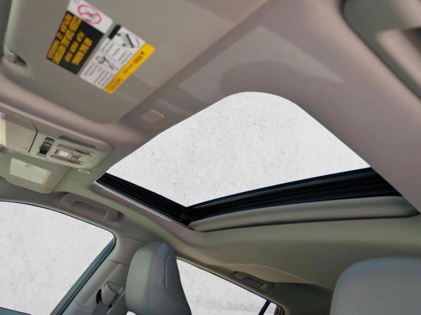 2023 Toyota Highlander XLE FWD (Natl)