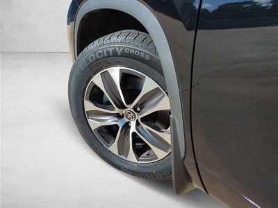 2023 Toyota Highlander XLE FWD (Natl)