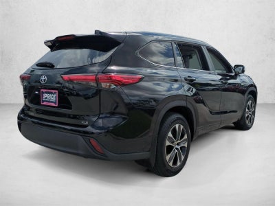 2023 Toyota Highlander XLE FWD (Natl)