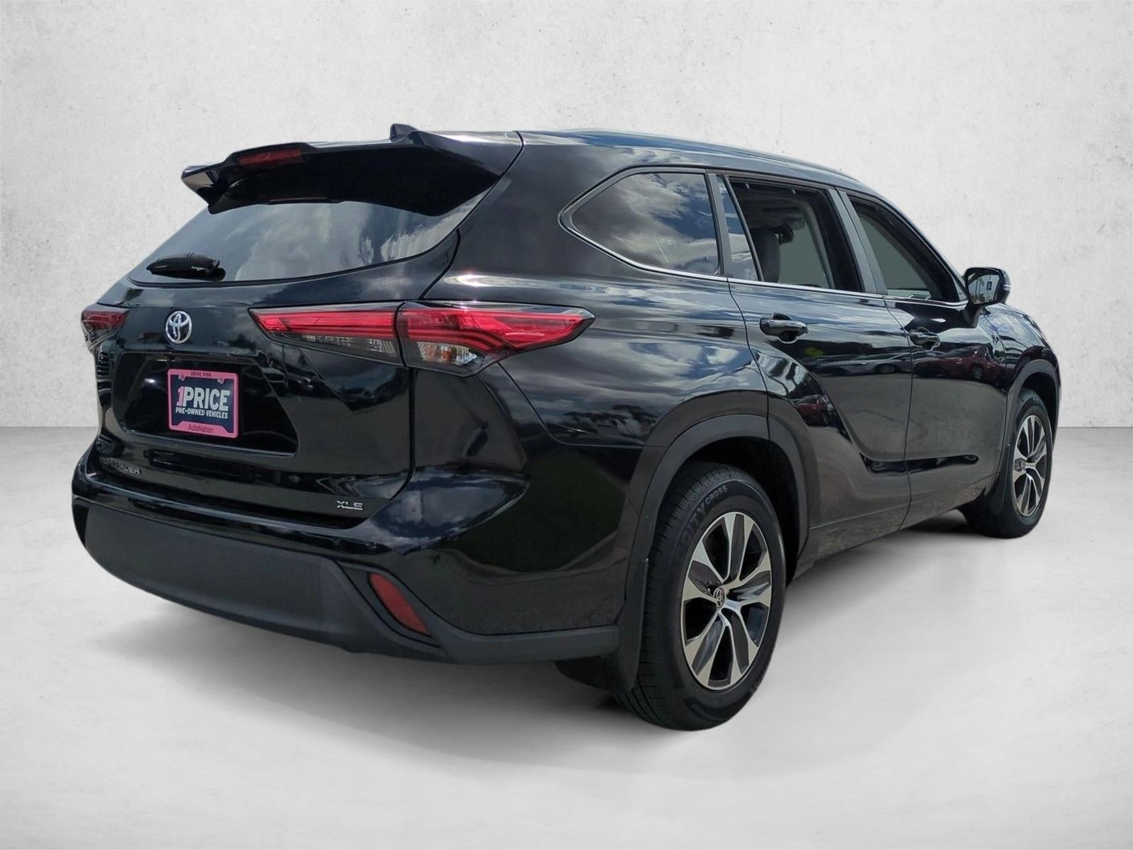 2023 Toyota Highlander XLE FWD (Natl)