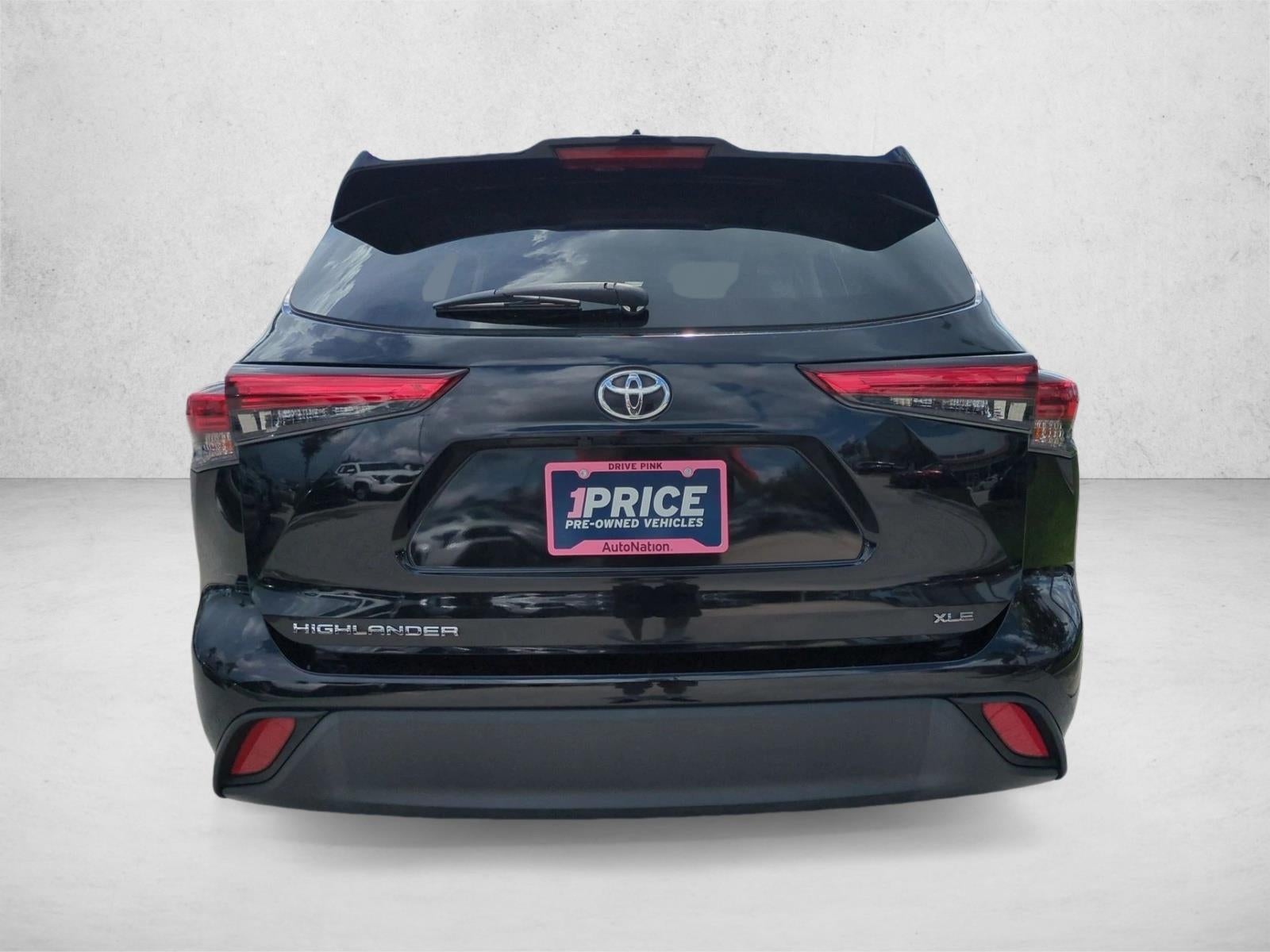 2023 Toyota Highlander XLE FWD (Natl)