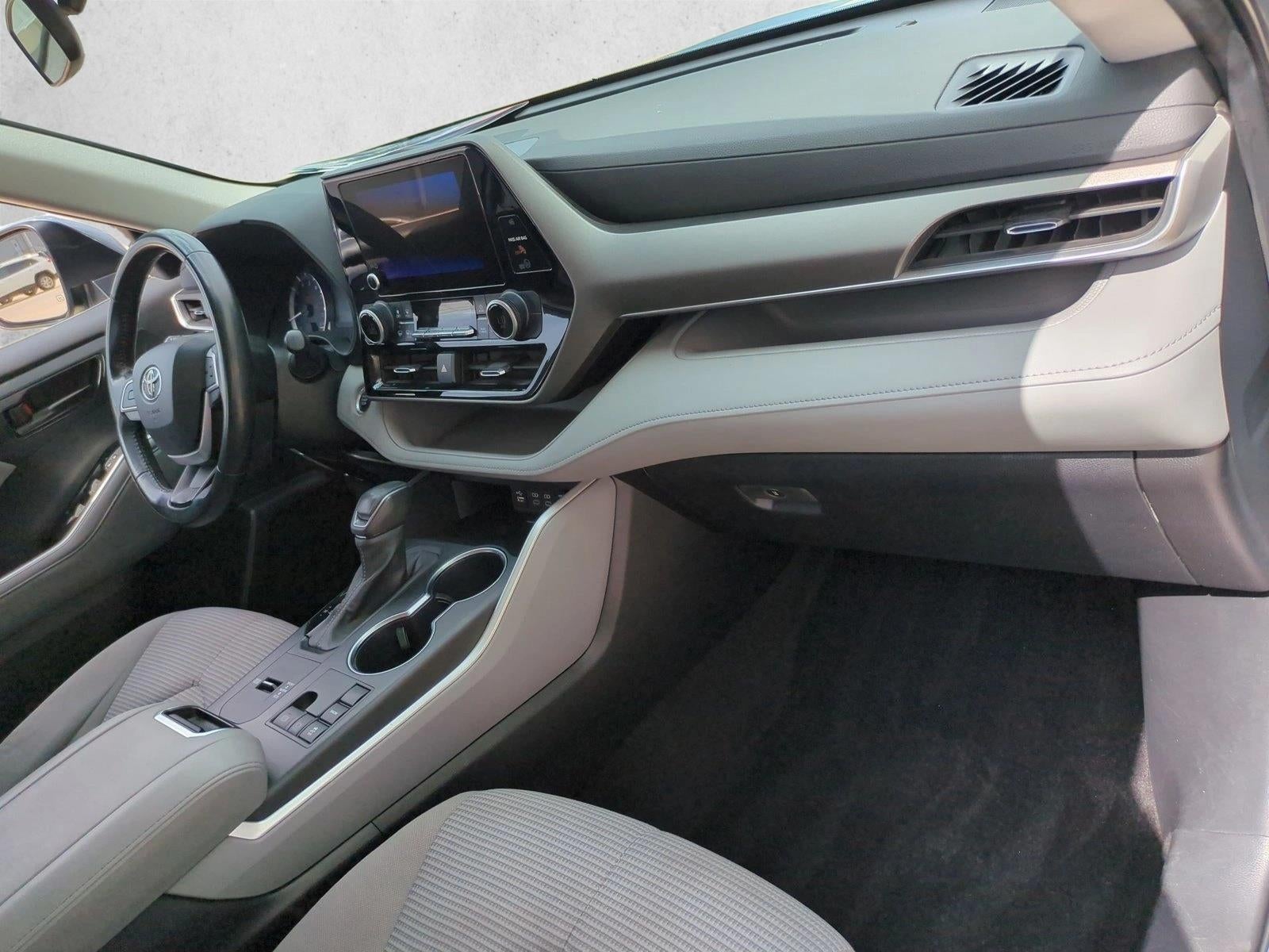 2024 Toyota Highlander LE FWD (GS)