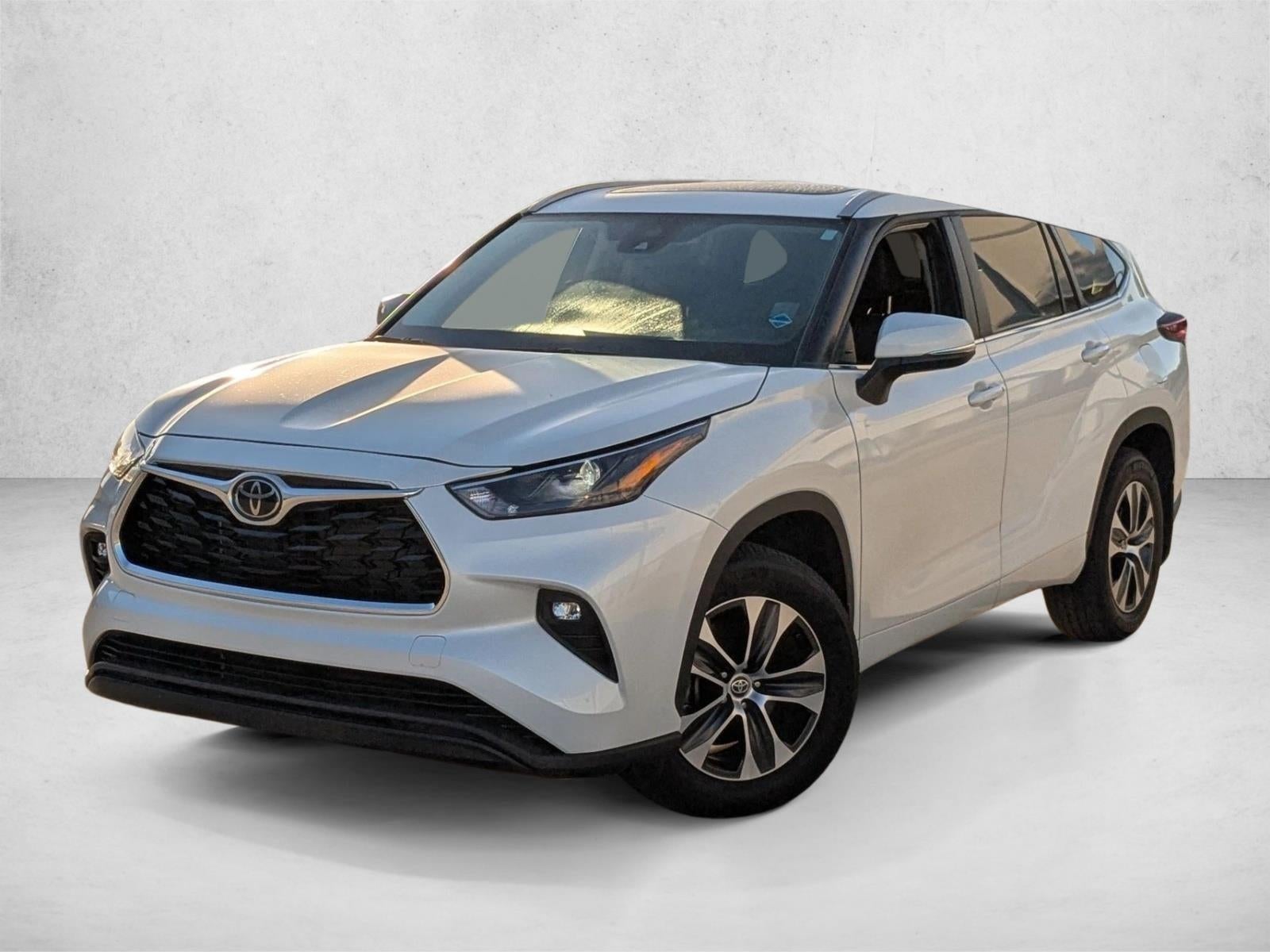 2024 Toyota Highlander XLE FWD (Natl)