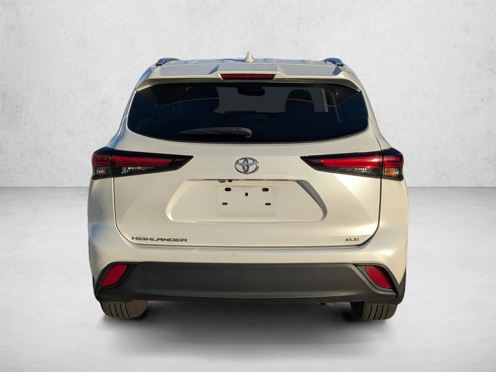 2024 Toyota Highlander XLE FWD (Natl)