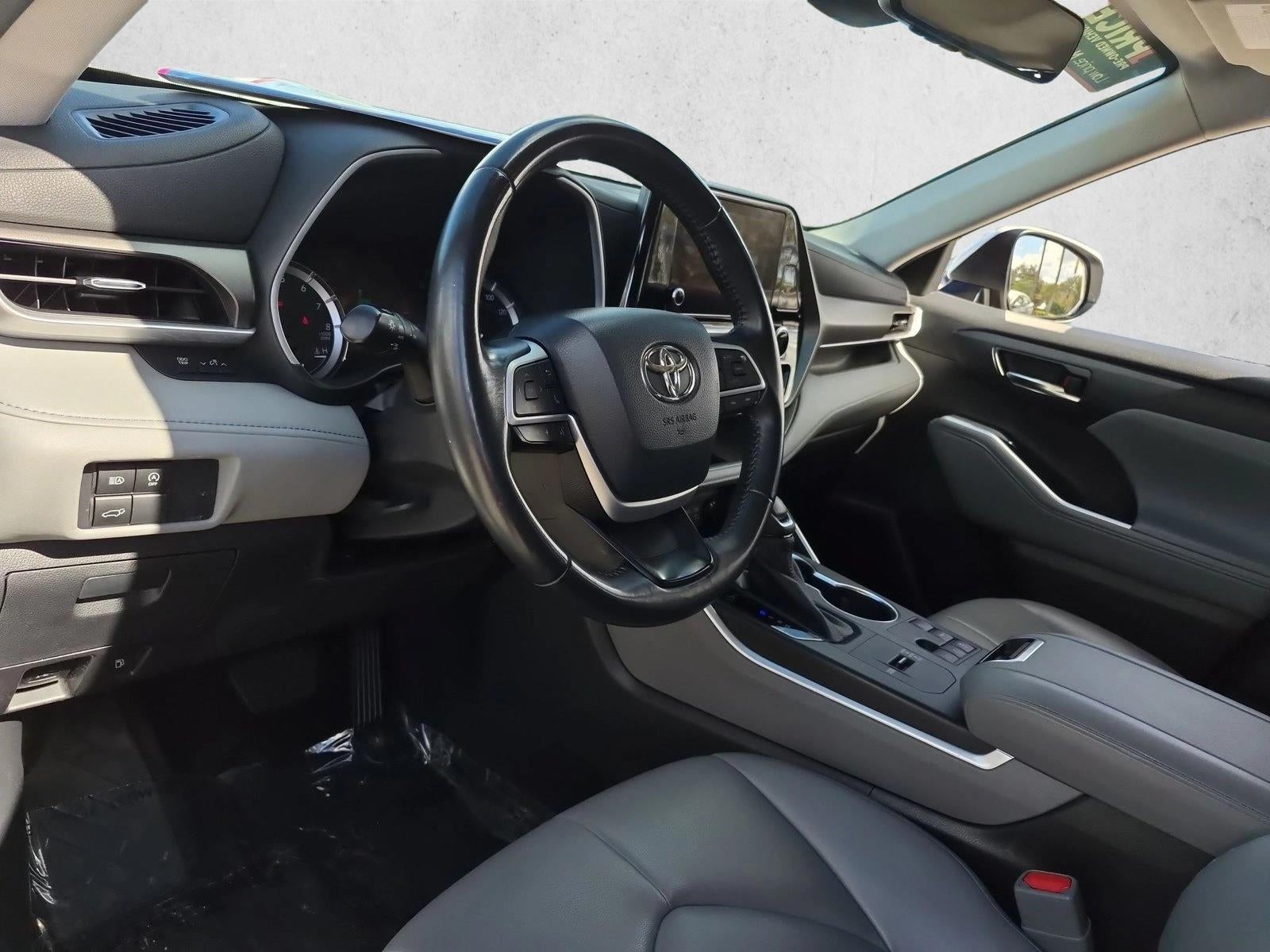 2023 Toyota Highlander XLE FWD (Natl)