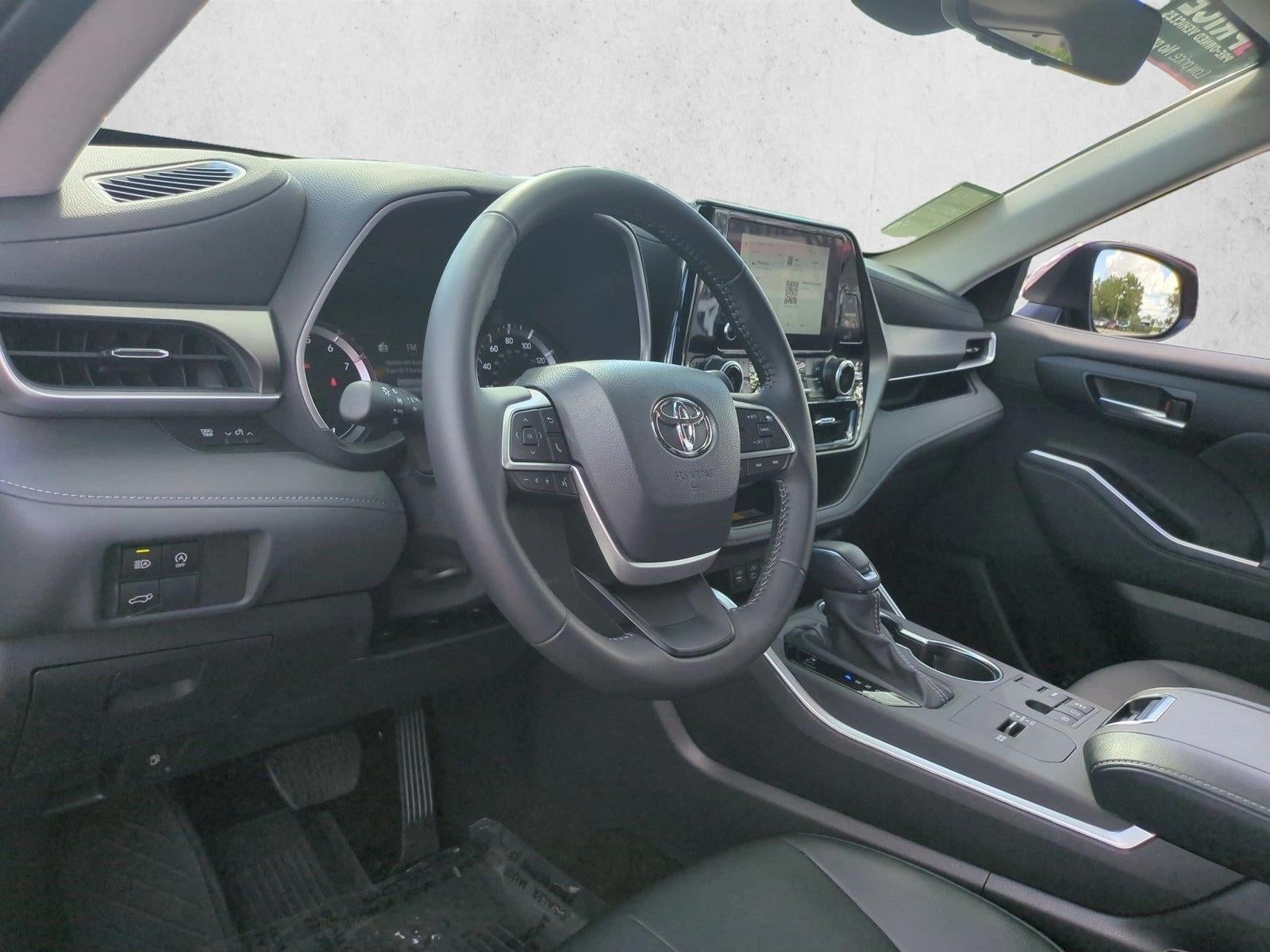 2025 Toyota Highlander XLE FWD (Natl)