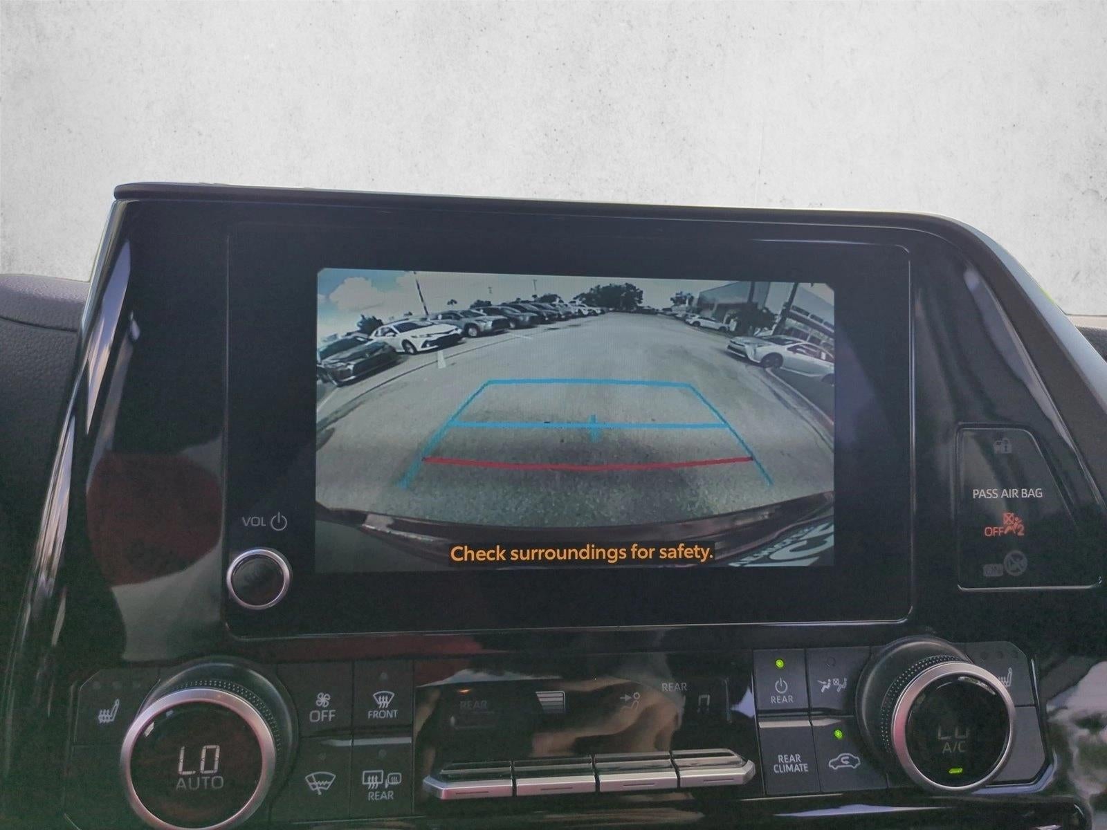 2025 Toyota Highlander XLE FWD (Natl)