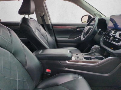 2024 Toyota Highlander Platinum FWD (Natl)