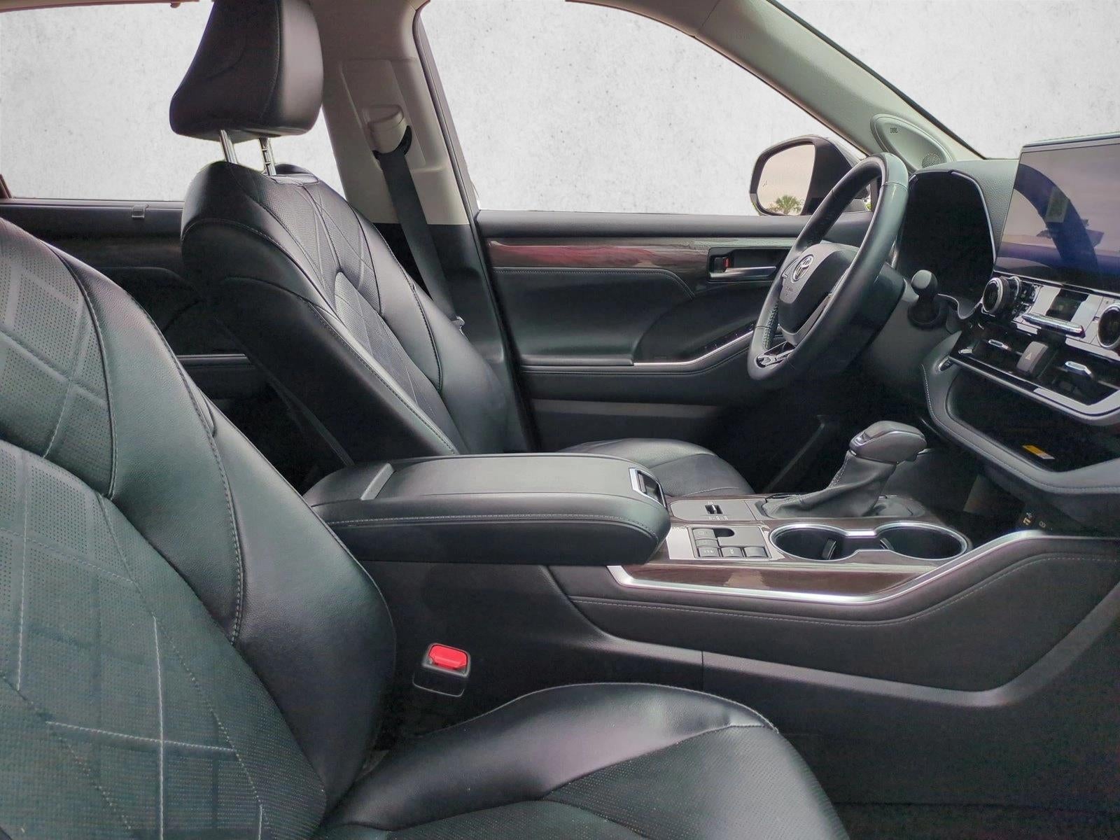 2024 Toyota Highlander Platinum FWD (Natl)