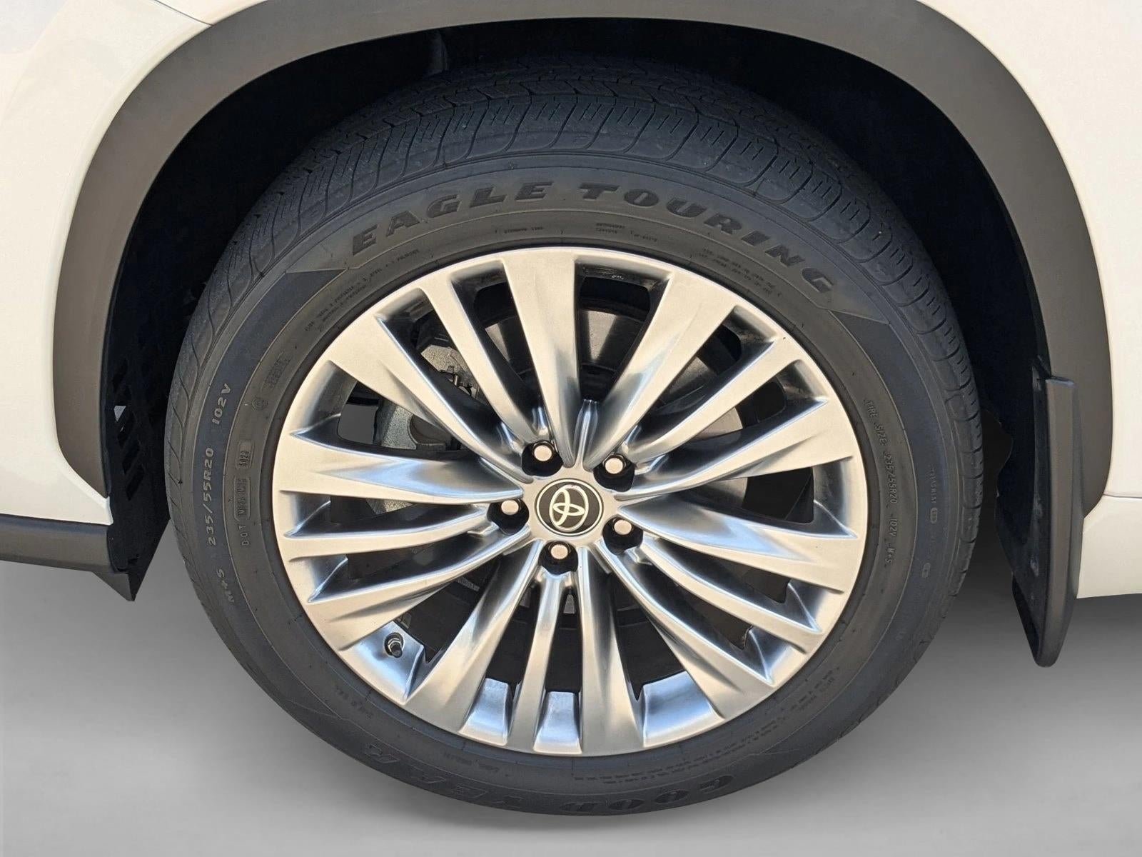2024 Toyota Highlander Platinum FWD (Natl)