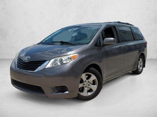 2013 Toyota Sienna 5dr 8-Pass Van V6 LE FWD (Natl)