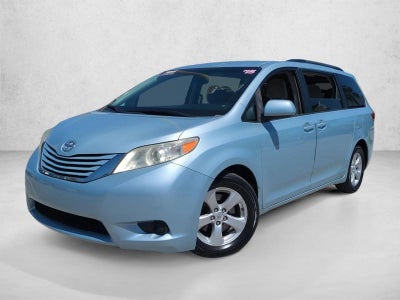 2015 Toyota Sienna 5dr 8-Pass Van LE FWD (Natl)