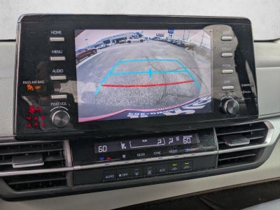 2023 Toyota Sienna LE FWD 8-Passenger (Natl)