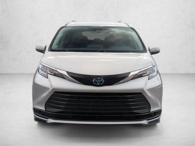 2023 Toyota Sienna LE FWD 8-Passenger (Natl)