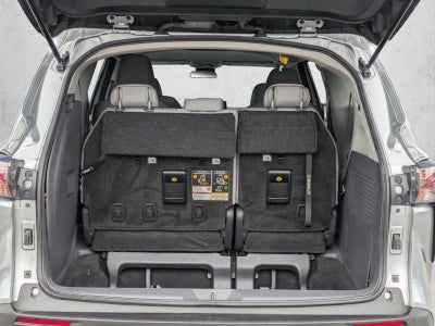 2023 Toyota Sienna LE FWD 8-Passenger (Natl)