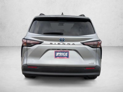 2023 Toyota Sienna LE FWD 8-Passenger (Natl)
