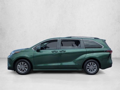 2024 Toyota Sienna LE FWD 8-Passenger (Natl)