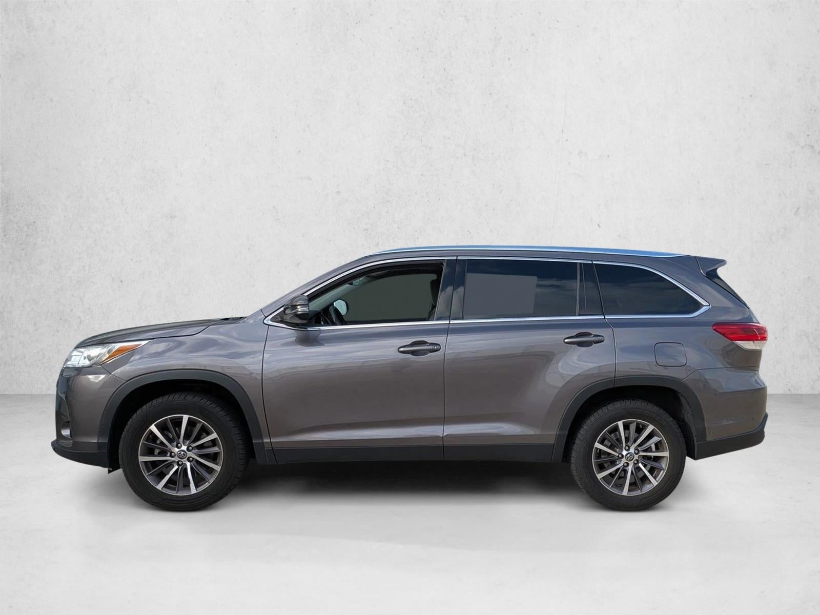 2019 Toyota Highlander XLE V6 FWD (Natl)