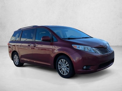2015 Toyota Sienna 5dr 8-Pass Van XLE FWD (Natl)