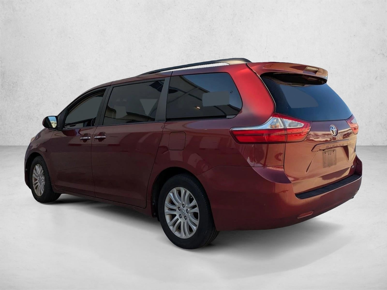 2015 Toyota Sienna 5dr 8-Pass Van XLE FWD (Natl)