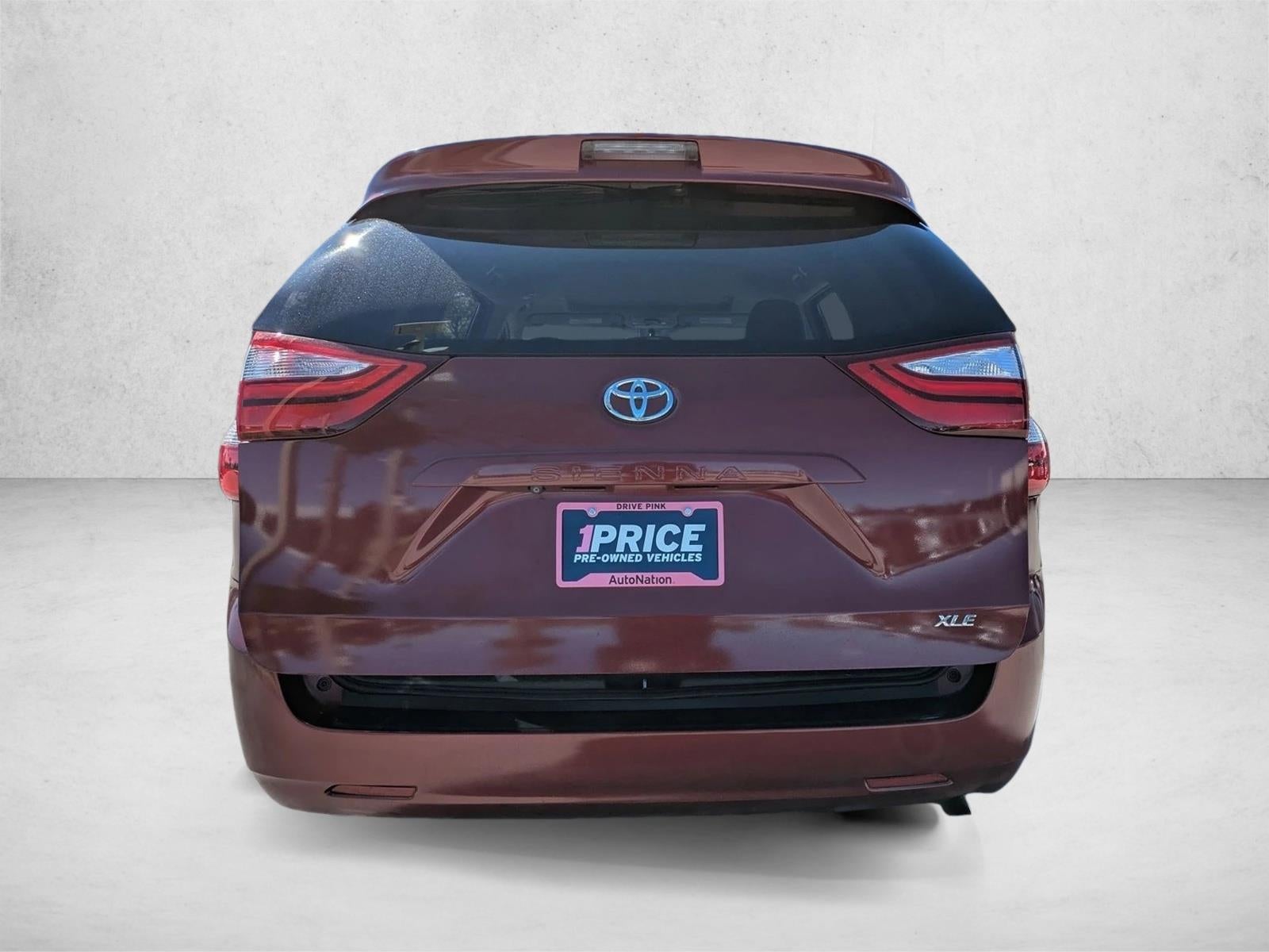 2015 Toyota Sienna 5dr 8-Pass Van XLE FWD (Natl)