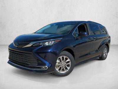 2023 Toyota Sienna XLE FWD 7-Passenger (Natl)