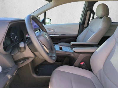 2025 Toyota Sienna XLE FWD 8-Passenger (Natl)