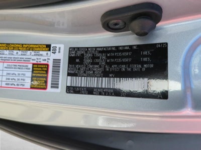 2025 Toyota Sienna XLE FWD 8-Passenger (Natl)