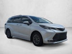 2024 Toyota Sienna XLE FWD 8-Passenger (Natl)