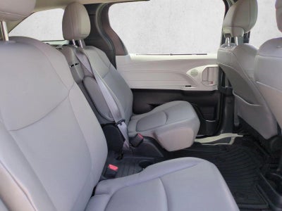 2025 Toyota Sienna XLE FWD 8-Passenger (Natl)