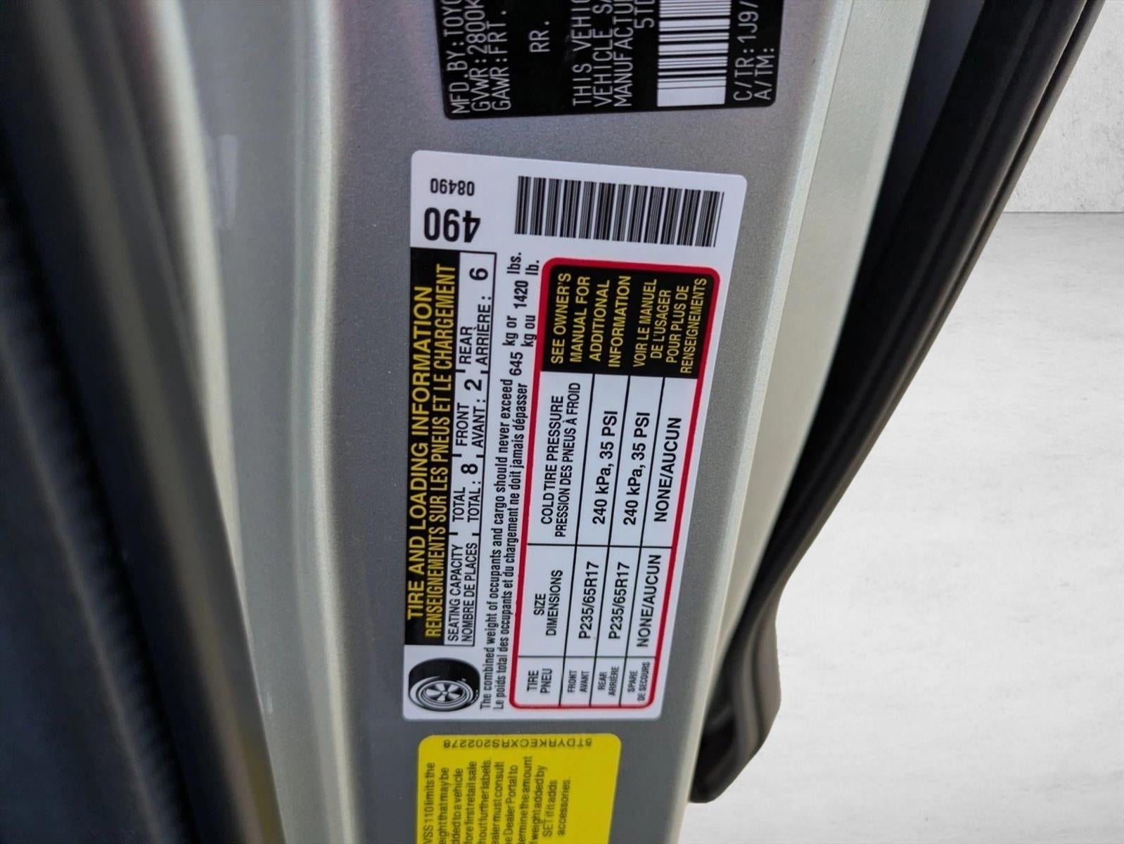 2024 Toyota Sienna XLE FWD 8-Passenger (Natl)