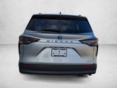 2024 Toyota Sienna XLE FWD 8-Passenger (Natl)