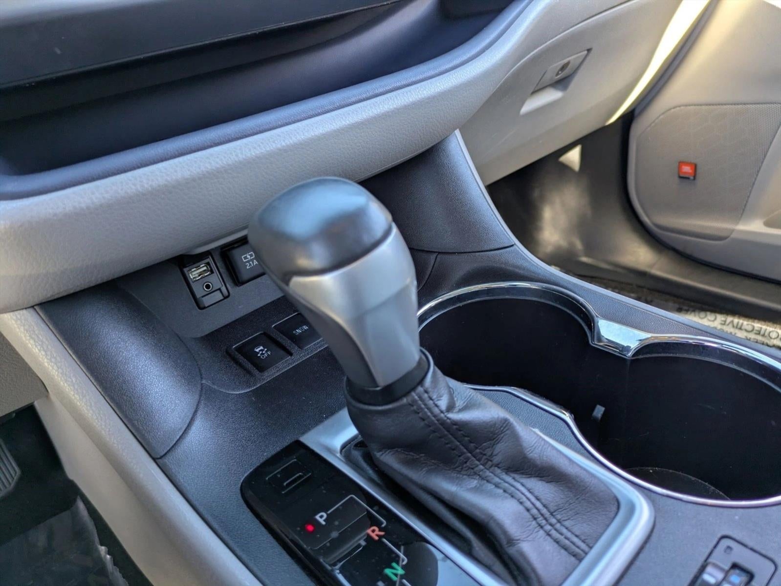 2017 Toyota Highlander Limited Platinum V6 FWD (Natl)