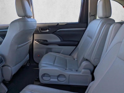 2017 Toyota Highlander Limited Platinum V6 FWD (Natl)