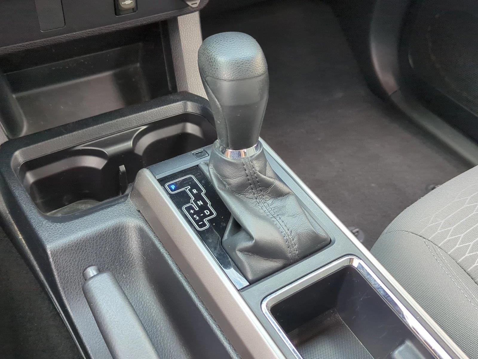 2019 Toyota Tacoma 2WD 2WD SR5 Double Cab 5' Bed I4 AT (SE)