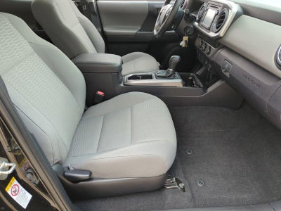 2019 Toyota Tacoma 2WD 2WD SR5 Double Cab 5' Bed I4 AT (SE)