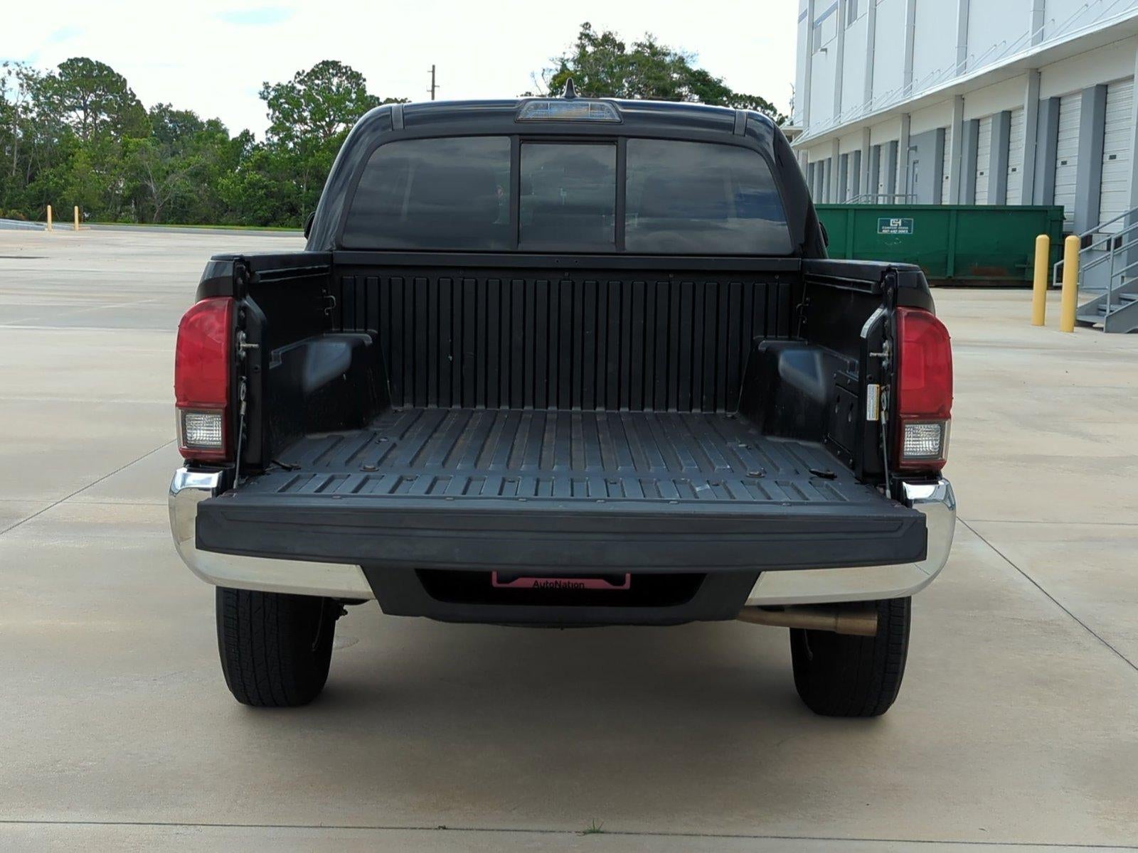 2019 Toyota Tacoma 2WD 2WD SR5 Double Cab 5' Bed I4 AT (SE)