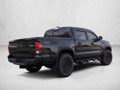 2017 Toyota Tacoma SR5 Double Cab 5' Bed V6 4x2 AT (GS)
