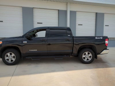 2016 Toyota Tundra 4WD Truck 4WD CrewMax Short Bed 5.7L FFV SR5 (Natl)