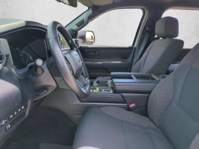 2025 Toyota Tundra 4WD 4WD SR CrewMax 5.5' Bed (Natl)
