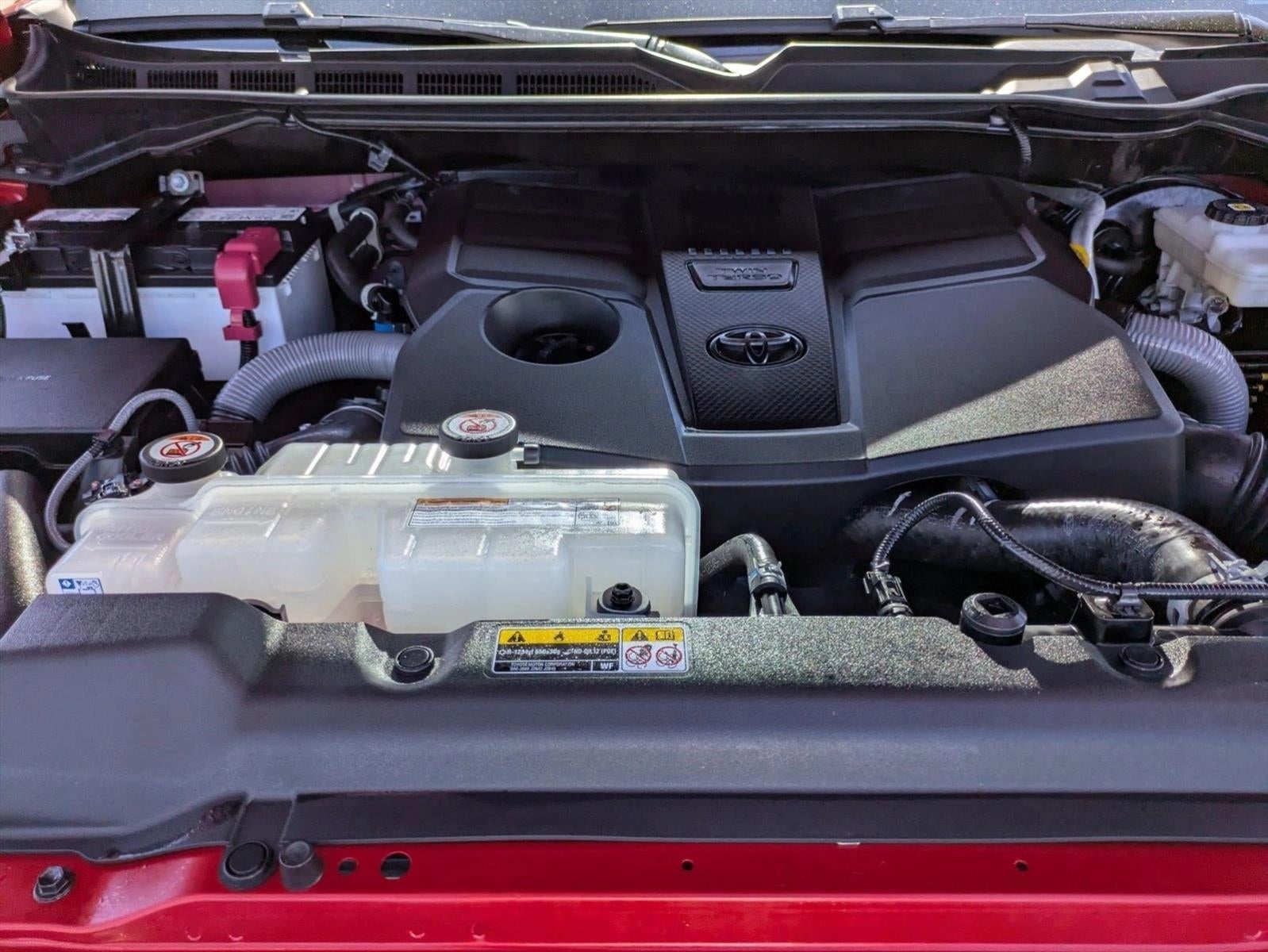 2025 Toyota Tundra 2WD 2WD SR5 CrewMax 5.5' Bed (SE)