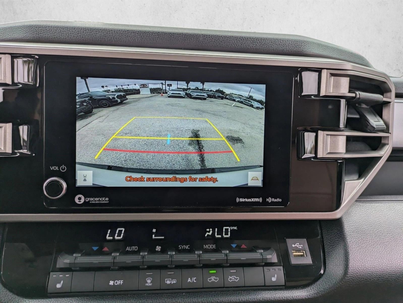 2022 Toyota Tundra 4WD 4WD SR5 Double Cab 6.5' Bed (Natl)