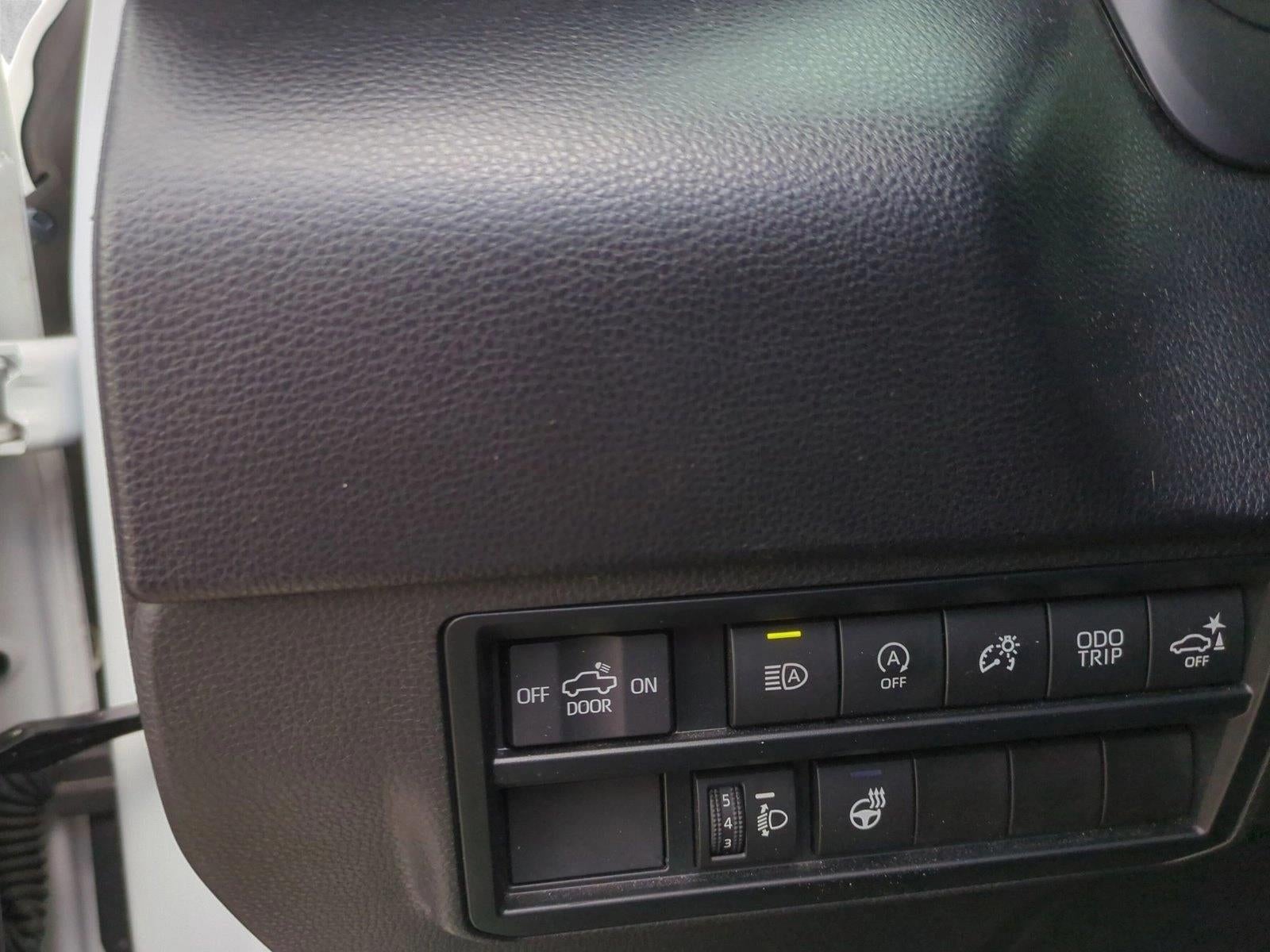 2023 Toyota Tundra 4WD 4WD SR5 CrewMax 5.5' Bed (SE)