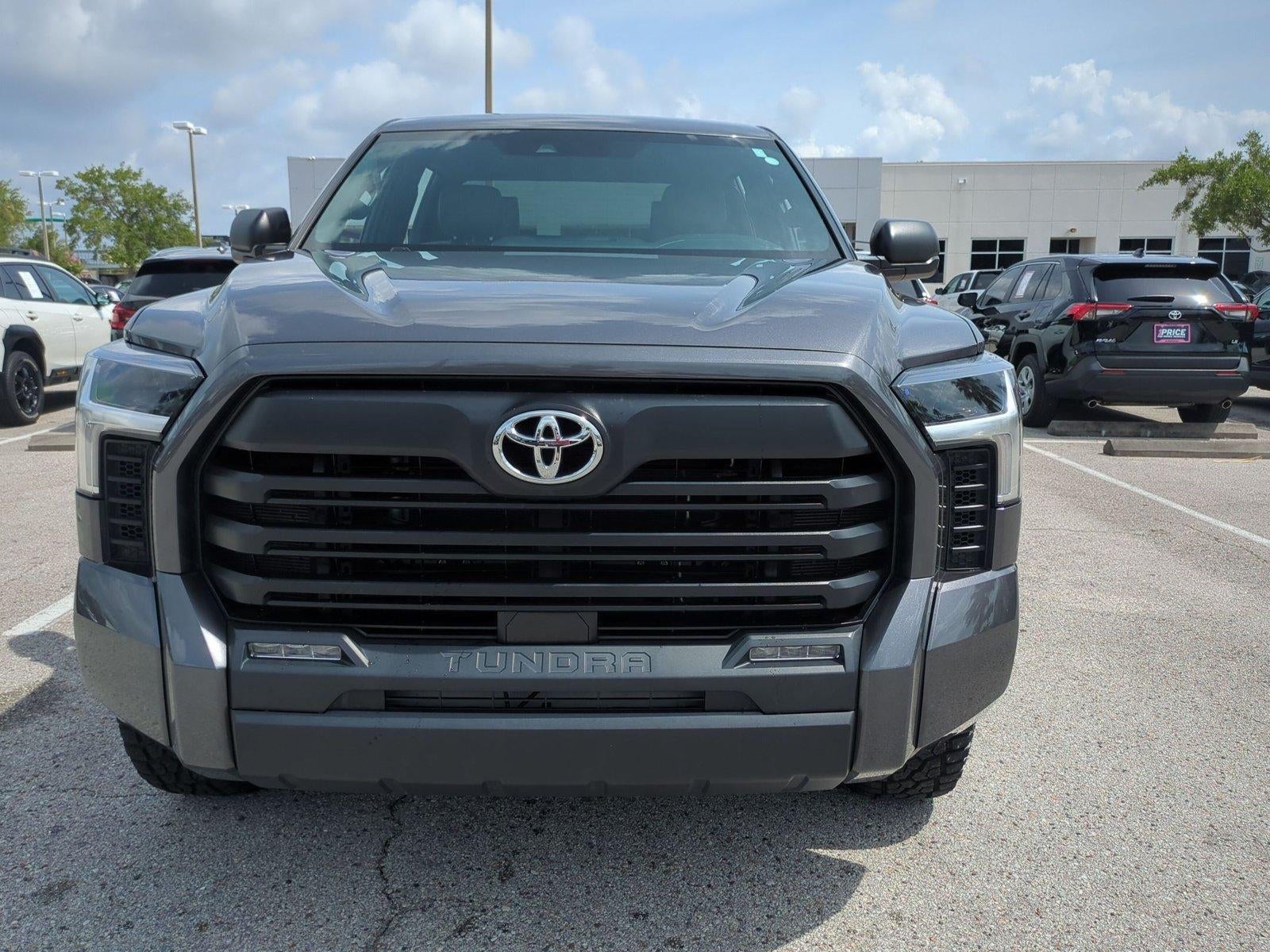 2025 Toyota Tundra 4WD 4WD SR5 CrewMax 5.5' Bed (SE)